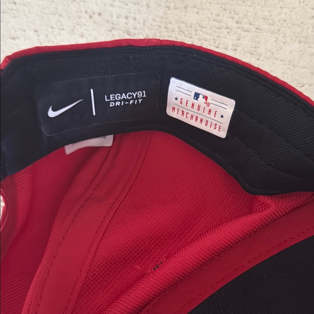 Nike Legacy91 Dri-Fit Adjustable Red Phillies Hat Unisex - Picture 5 of 6